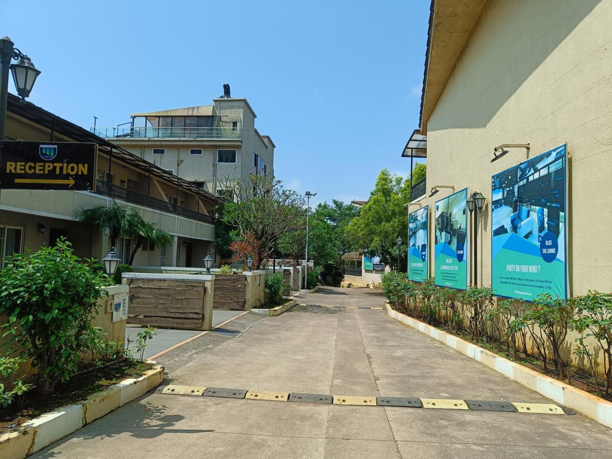 Misty Meadows, Lonavala Hotel Eksteriør billede