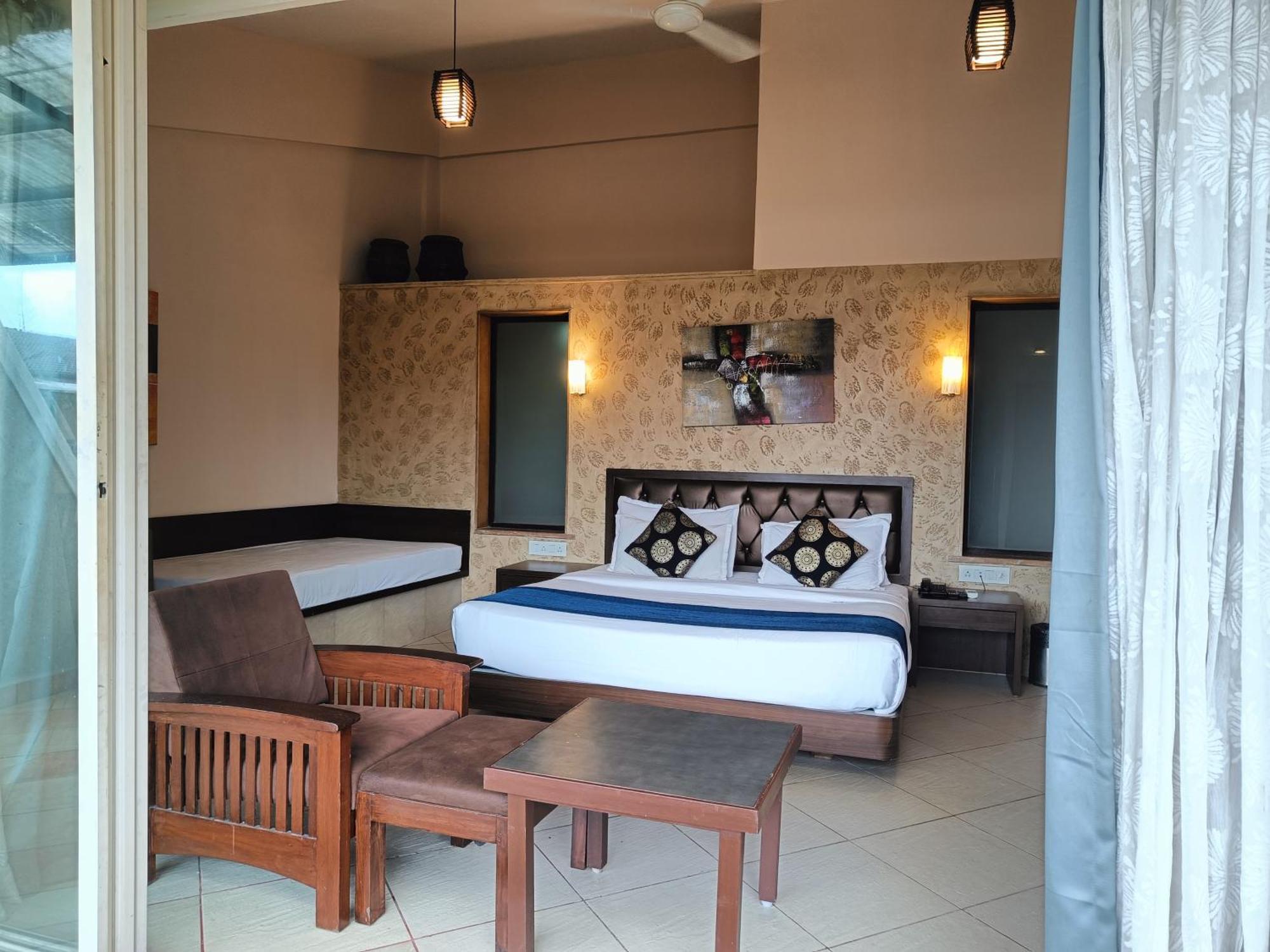 Misty Meadows, Lonavala Hotel Eksteriør billede