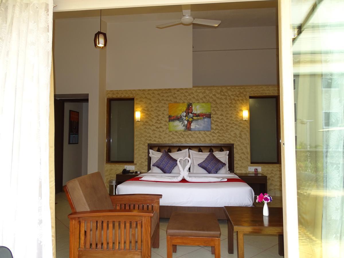 Misty Meadows, Lonavala Hotel Eksteriør billede