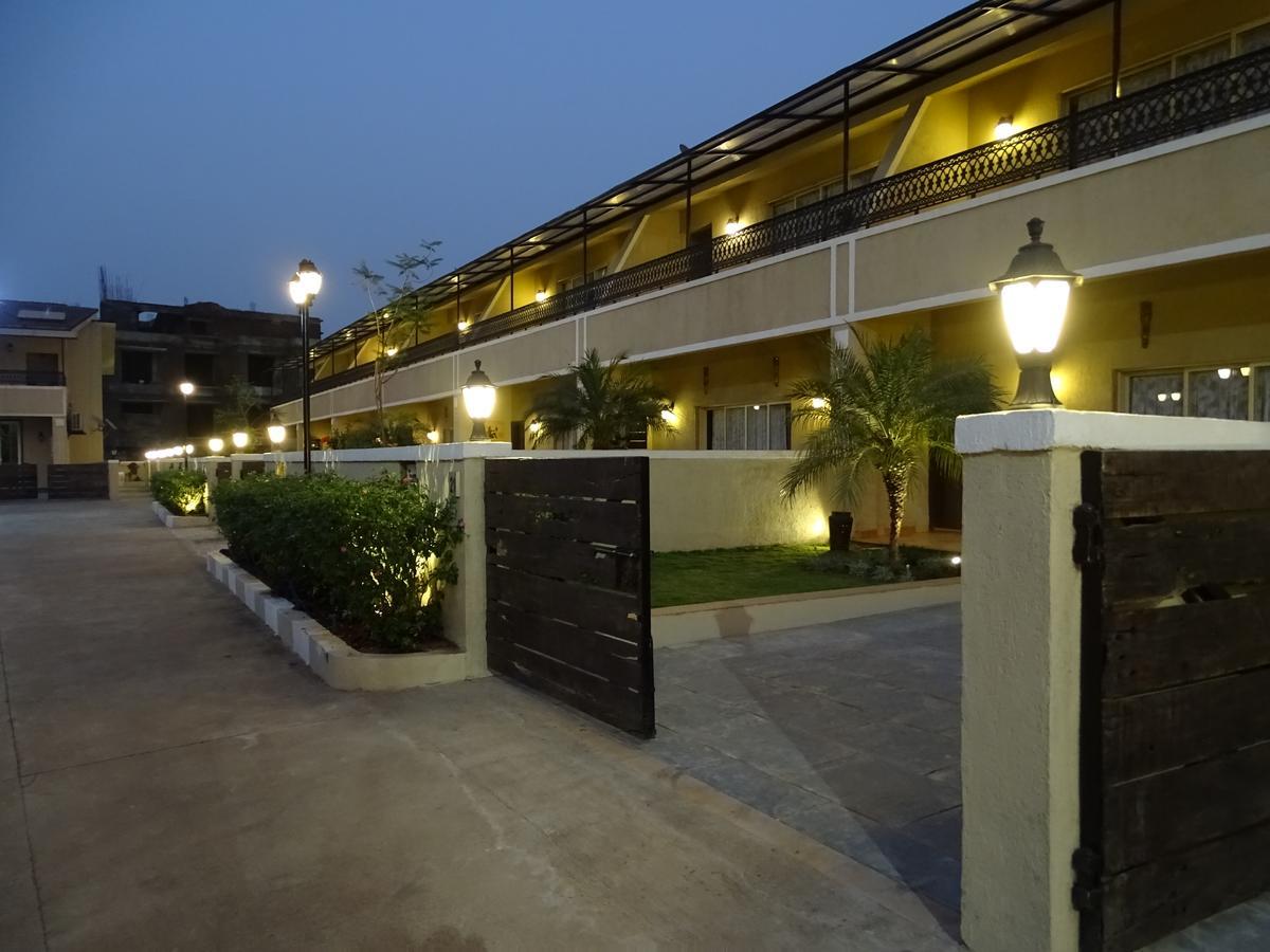 Misty Meadows, Lonavala Hotel Eksteriør billede